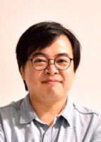 董鹏 照片