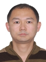 李波 照片