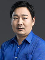常凯 照片