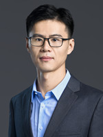 何东伟 照片