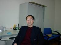 黄杉生 照片