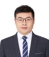 梁志强 照片