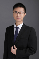 吴啟铮 照片