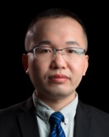 王通 照片