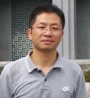 谢逸群 照片