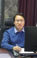 张毅闻 照片