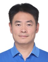 刘彦 照片