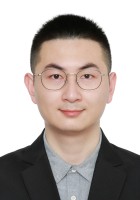 王宇 照片