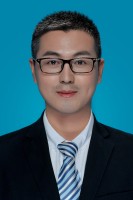 强成文 照片