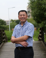 尹小俭 照片