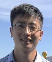 李佳男 照片