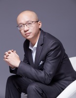 邹海 照片