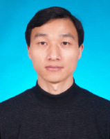 李明 照片