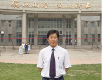 武占省 照片