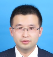 李栋 照片