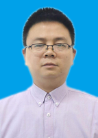尹海龙 照片