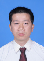 郑已东 照片