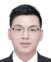 李营 照片