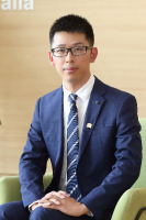 高顶顶 照片