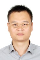邓健 照片