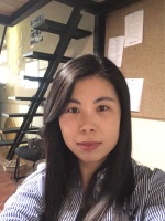 何苗 照片