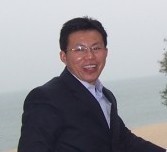 屈中标 照片
