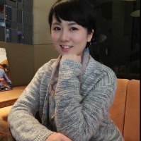 邱静 照片
