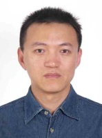 王甲春 照片