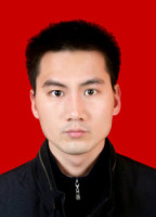 丁楠 照片