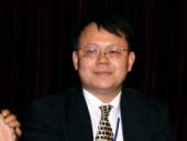 倪跃峰 照片