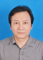 李坤明 照片