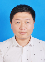 杨睿 照片