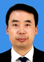 张银堂 照片