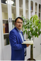 刘世明 照片