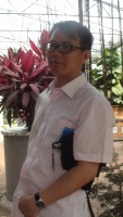 黄耀英 照片