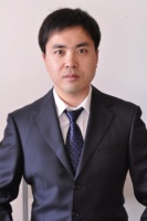 秦臻 照片