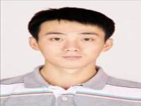 白亮 照片