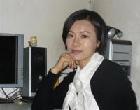 李俊芬 照片