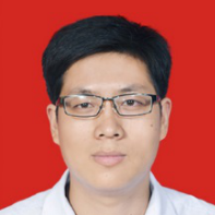 李季 照片