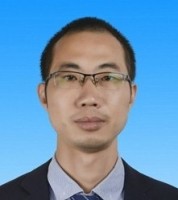 何晓明 照片