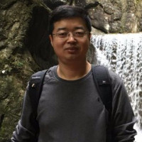 刘成辉 照片