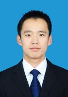 李强 照片