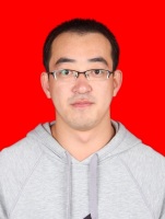 王国华 照片