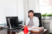 黄宏军 照片