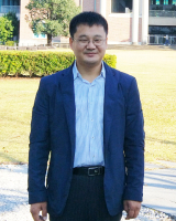 辛义忠 照片