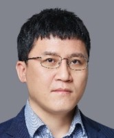 吴比翼 照片
