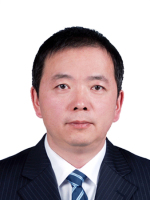 宫平 照片