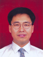 胡春 照片