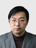 何仲贵 照片