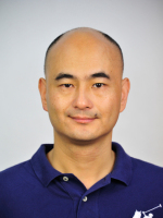 李华 照片
